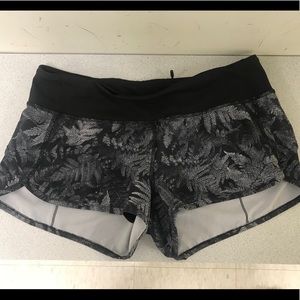 Lululemon speed shorts size 6